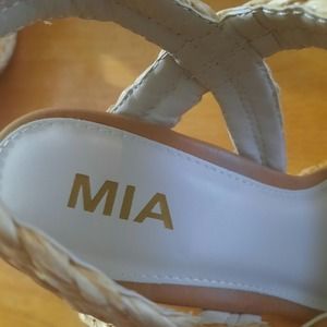 MIA | Shoes | Mia Francis Natural Raffia Platform Wedges Peeptoe Size